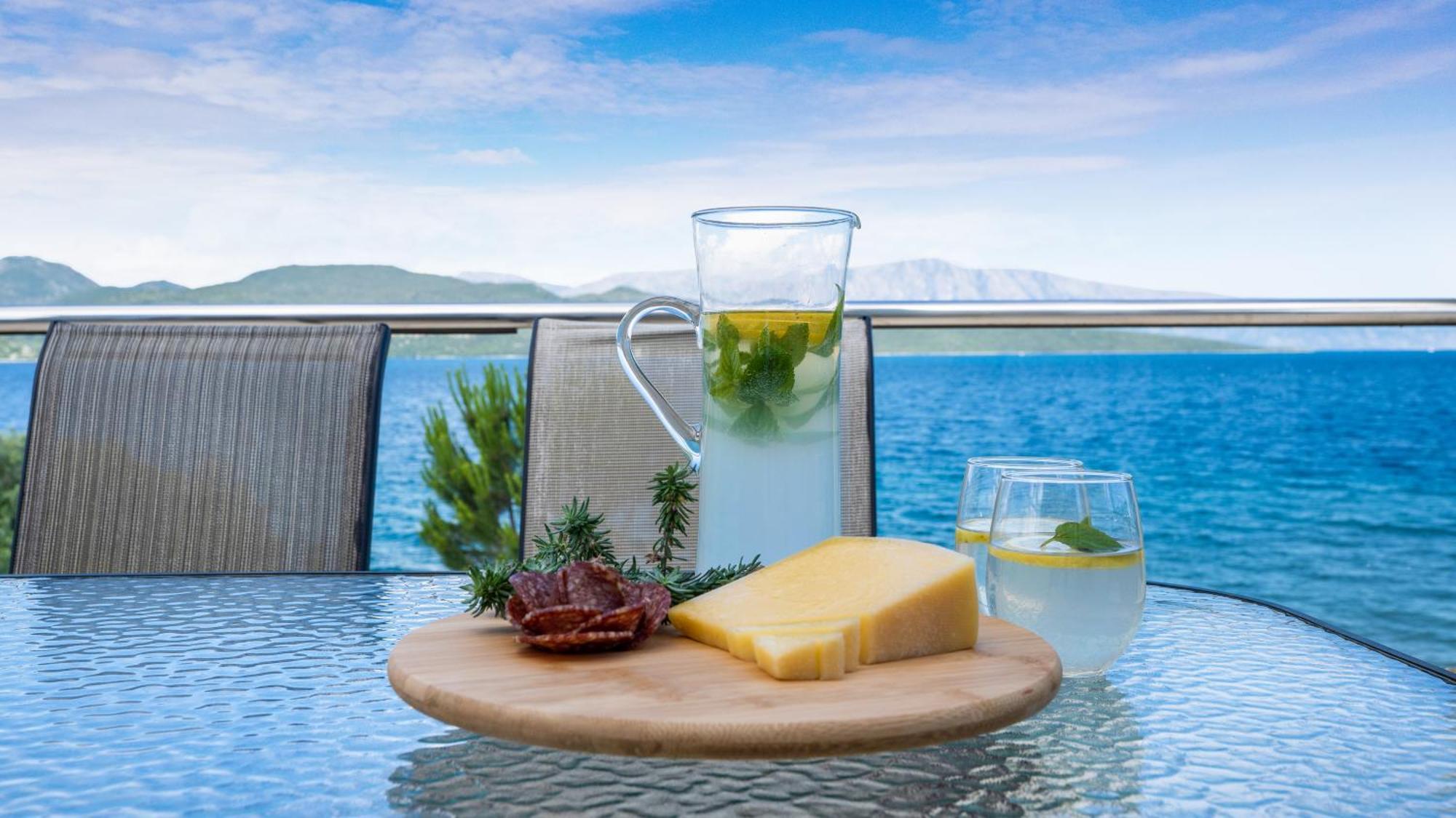 Agni Suites Никиана Екстериор снимка