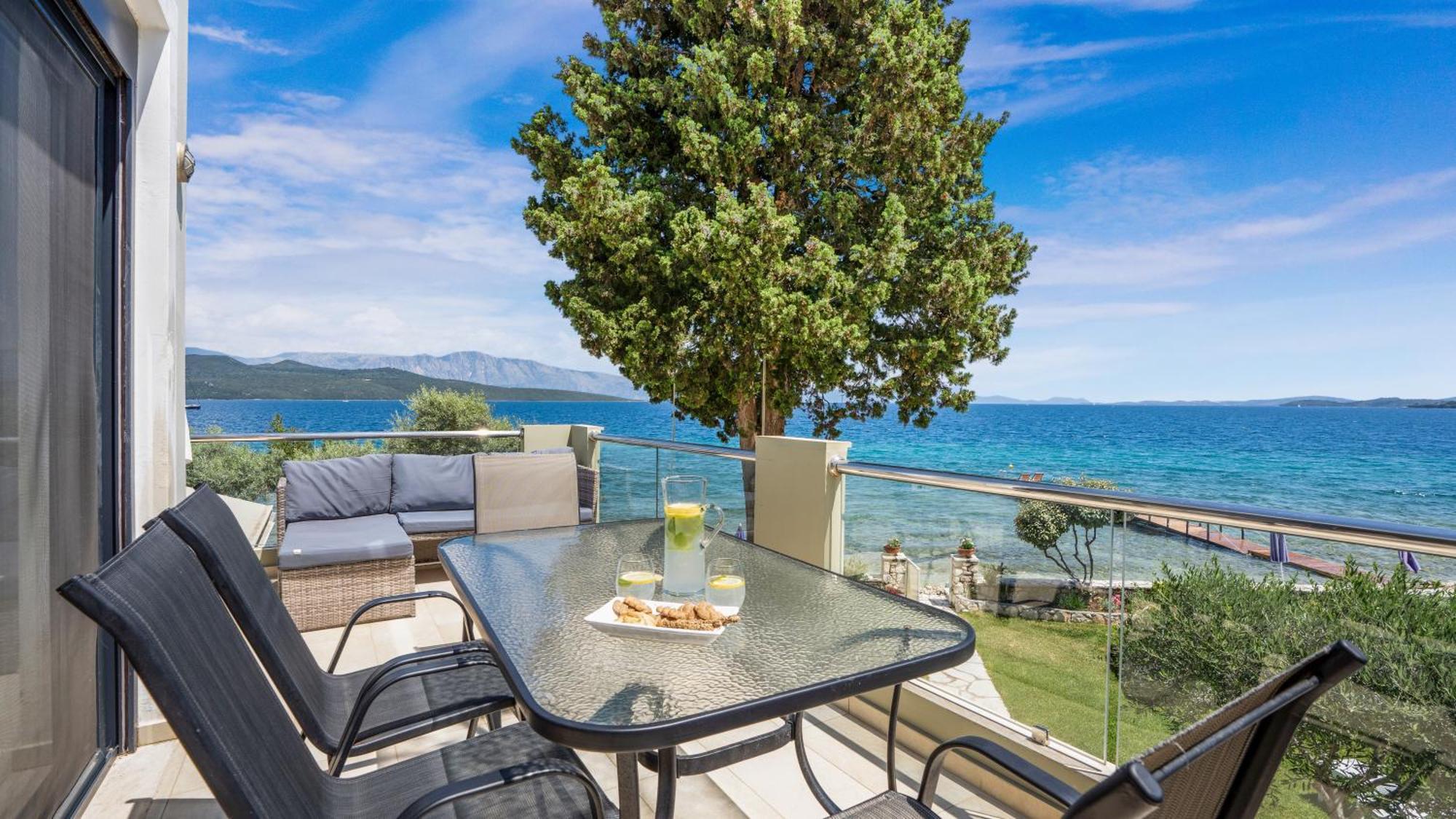 Agni Suites Никиана Екстериор снимка