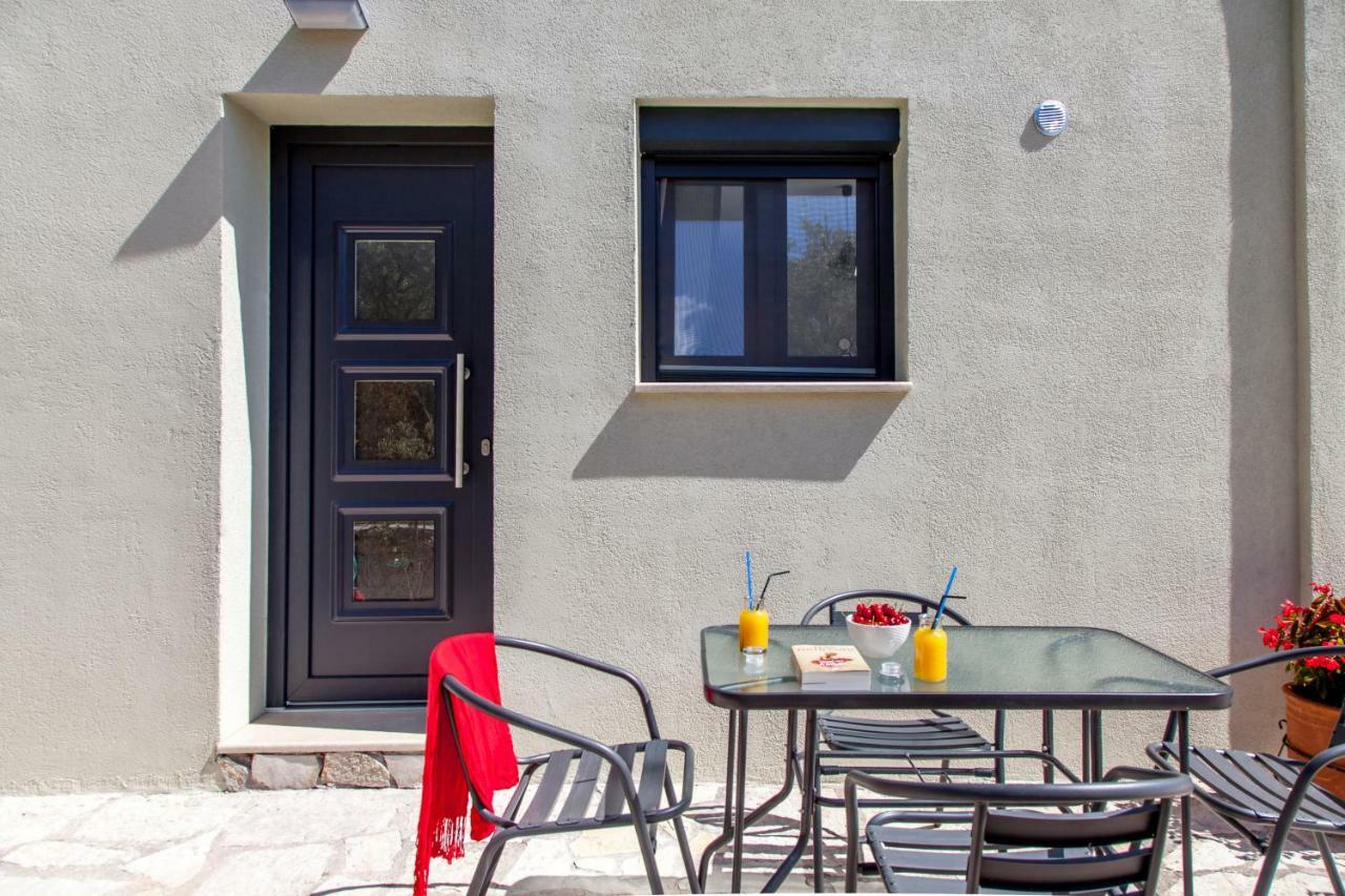 Agni Suites Никиана Екстериор снимка