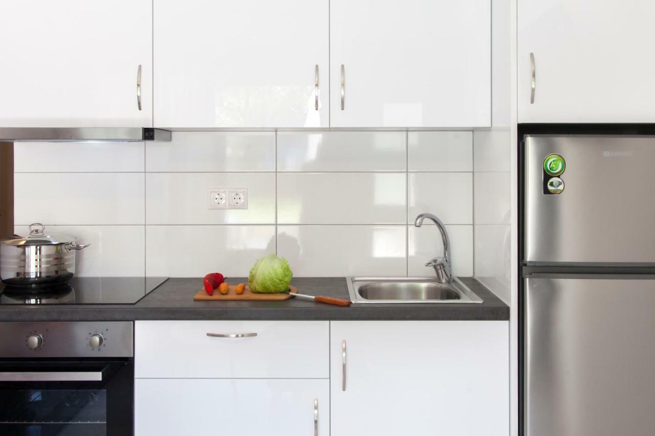 Agni Suites Никиана Екстериор снимка