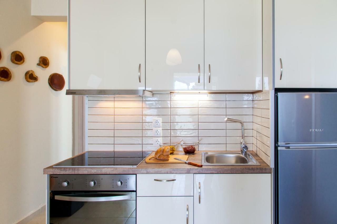 Agni Suites Никиана Екстериор снимка